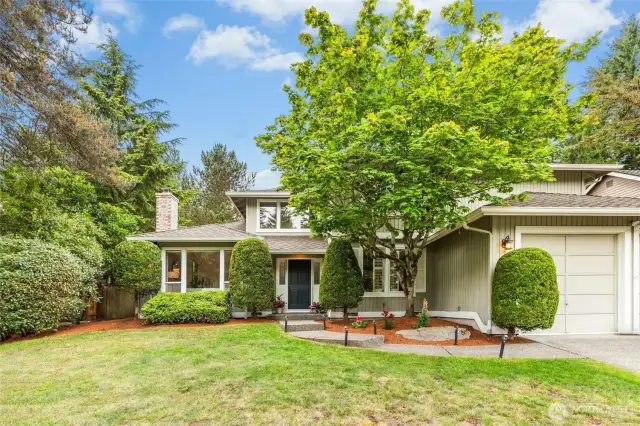 Discover comfort and style in this charming 3 bedroom plus main floor den home nestled in sought after Sammamish neighborhood with top tier schools only a stone’s throw away.