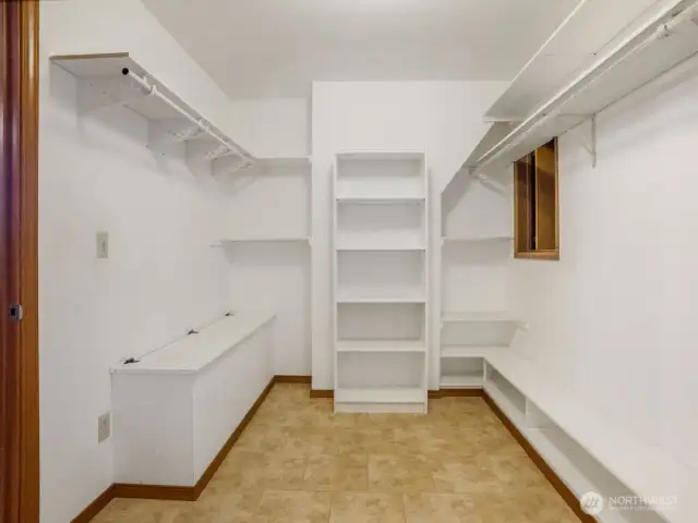 Primary Bedroom Closet