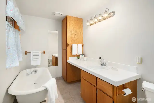3/4 Primary Bath