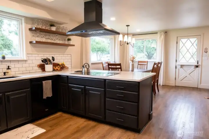 Modern farmhouse kitchen
