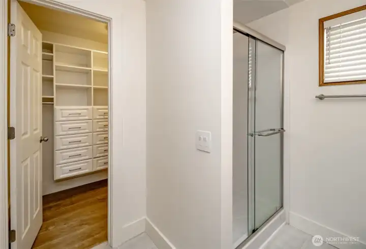 Primary bath and walk-in closet