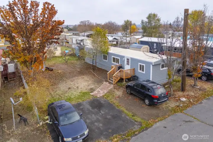 Large lot, extra parking room