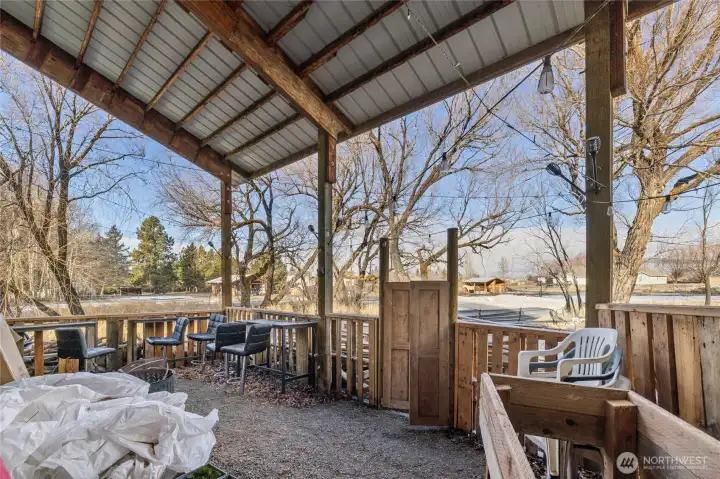 Outdoor seating area off shop