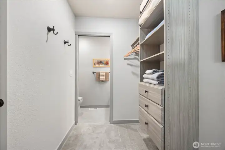 2nd bedroom half bath