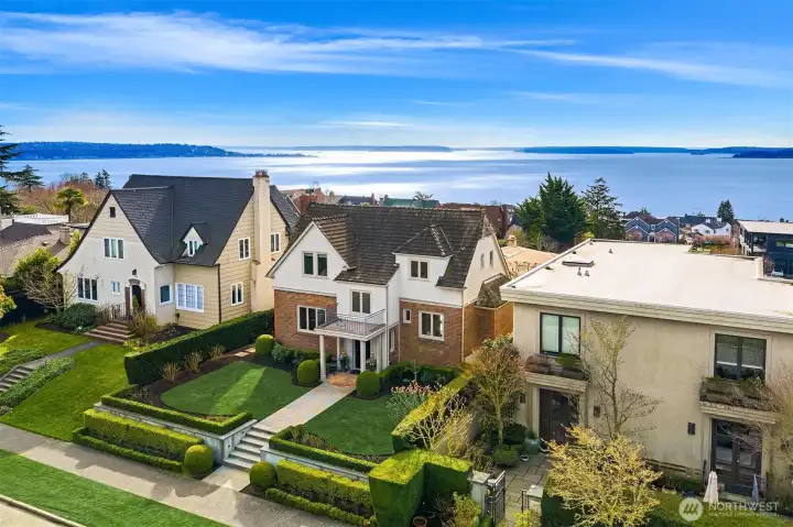 These sweeping views are showcased throughout the home