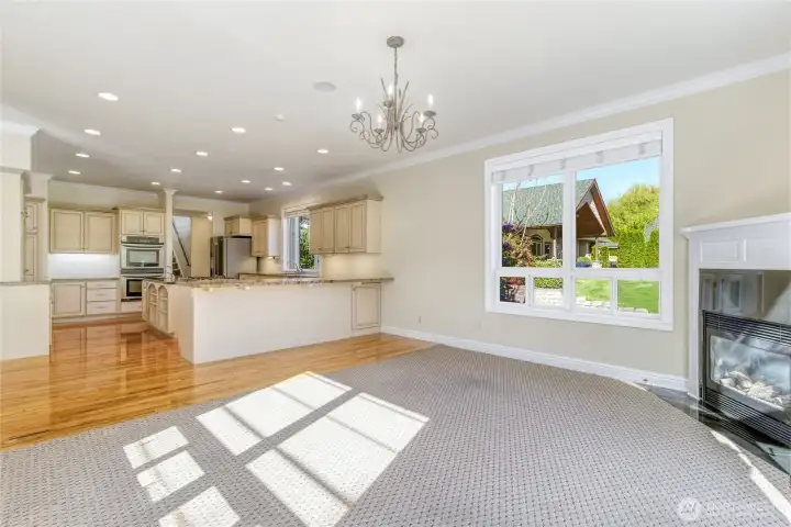 Family room & Kitchen