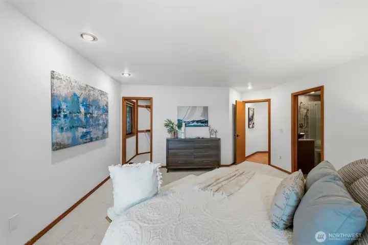 Bright bedroom offering a flexible layout and convenient en suite access.