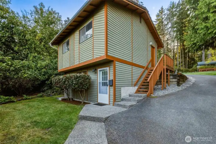 Detached ADU offering flexible living, guest, or workspace options.