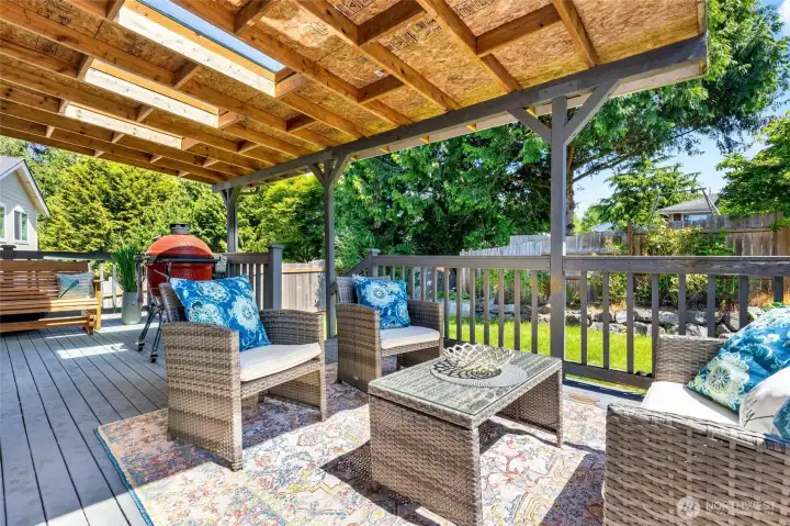 Spacious with plenty of year round entertainment possibilites. Covered Hot tub and gazebo too~