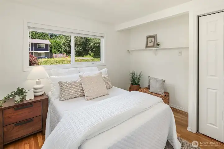 Guest bedroom