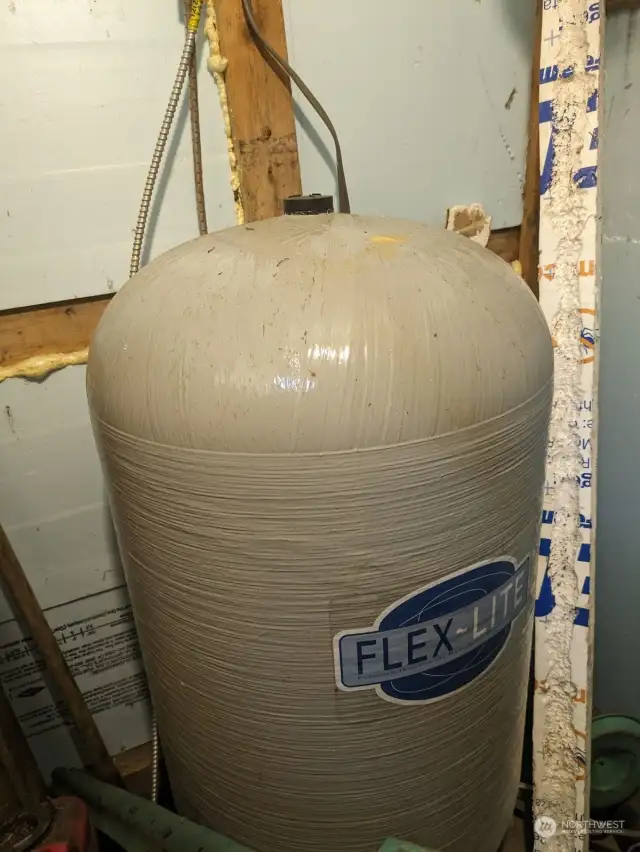 HUGE 80 GALLON COMMPRESSION water tank for STRONGER water pressure for loads of laundry or long showers.