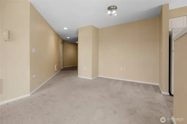 Dining area and hallway to entrance