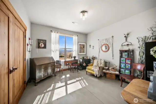 Second bedroom