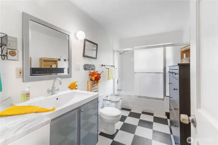 Full bath & plumbed for bidet