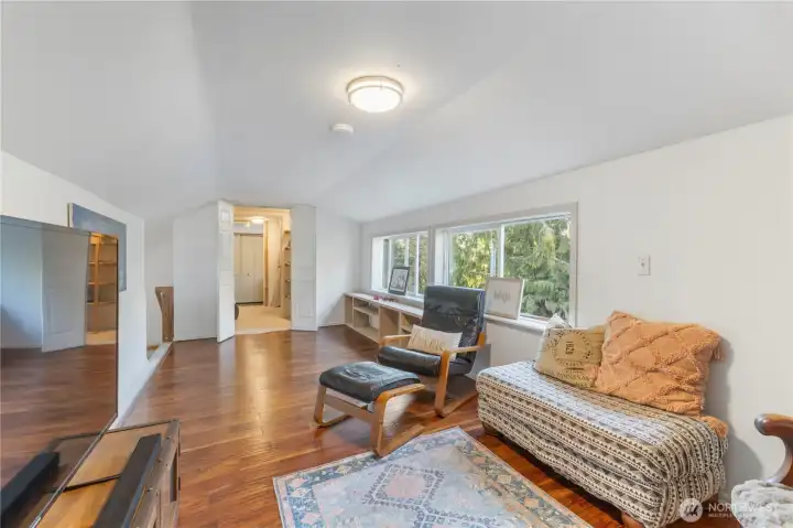 2nd floor bonus room
