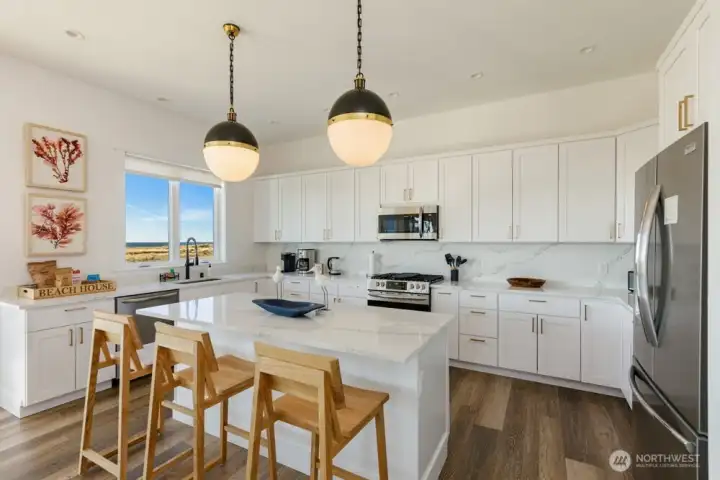 EXAMPLE - Spacious Kitchen