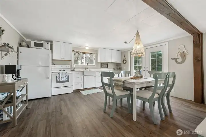 Open floor plan seamlessly transitions the kitchen.....