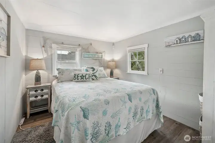 Bedroom big enough for queen size bed