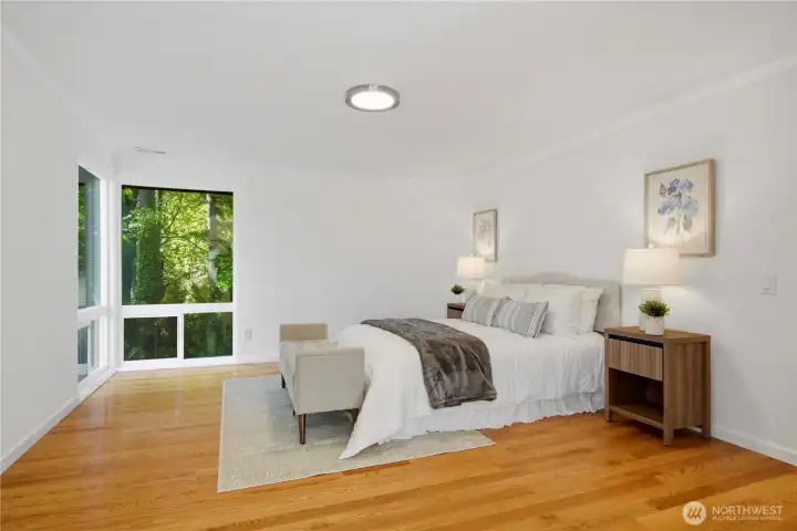 Comfortable en-suite, ideal for guests or multigenerational living