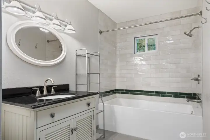 Primary Continental Bath Primary Continental Bath