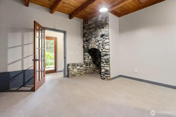 Bonus Room on Main Floor Bonus Room on Main Floor