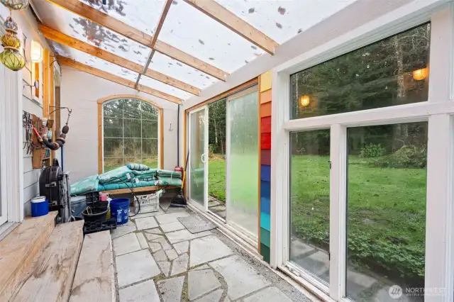 Greenhouse or Sunroom