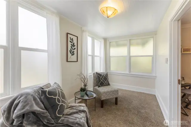 Bonus Primary Room