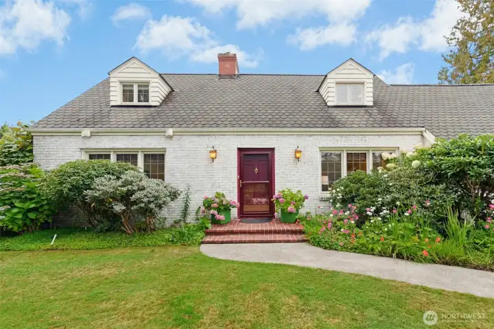 A beautiful unassuming retreat offering so much more than you would expect!
