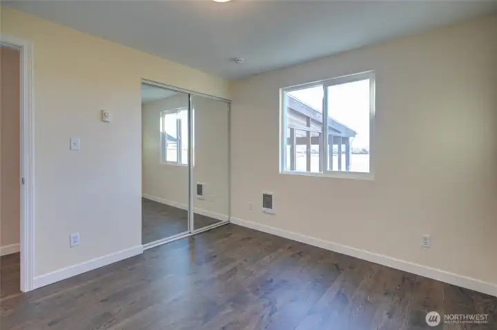 Bedroom #2, cont.