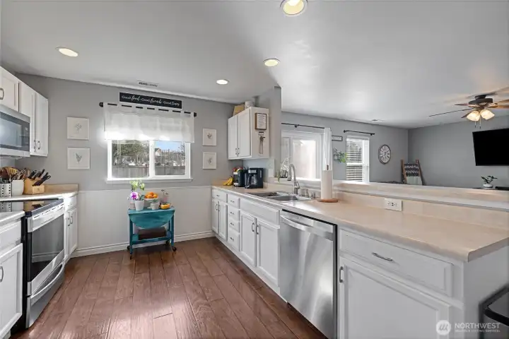 All SS appliances included