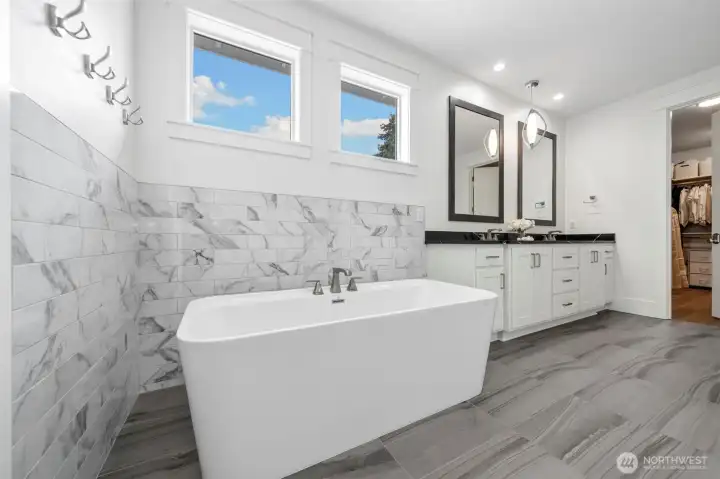 Primary bedroom ensuite- Soaking tub