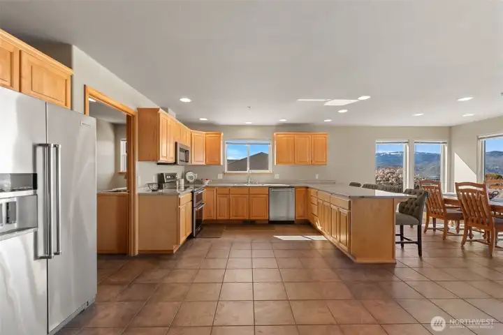 Spacious Kitchen