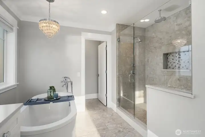 Luxe 5-piece primary bathroom