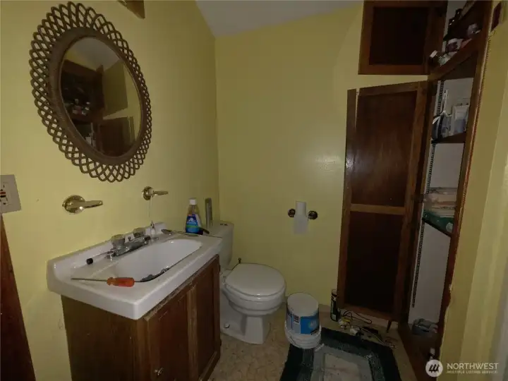 Downstairs bathroom lies conveniently off 2nd living space and kitchen.