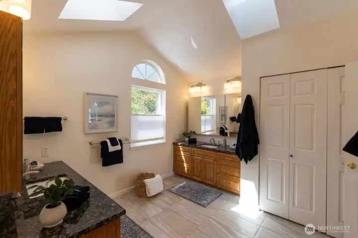 Spa-Like Bathroom Spa-Like Bathroom