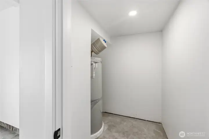 There is also a storage closet in the garage. There is also a storage closet in the garage.
