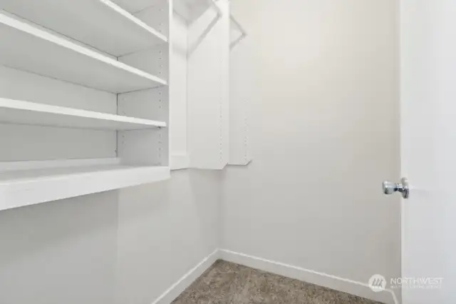 walk-in closet