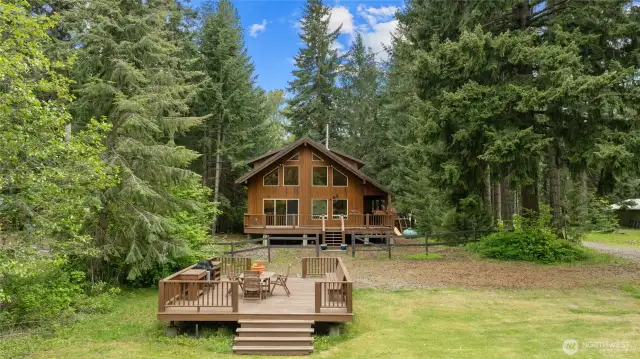 Meticulously maintained home being sold fully furnished.