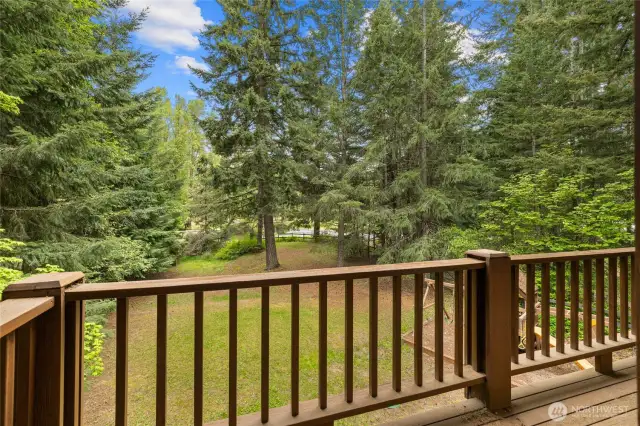 Upstairs balcony overlooking backyard