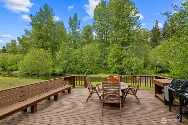 Built-in patio seating