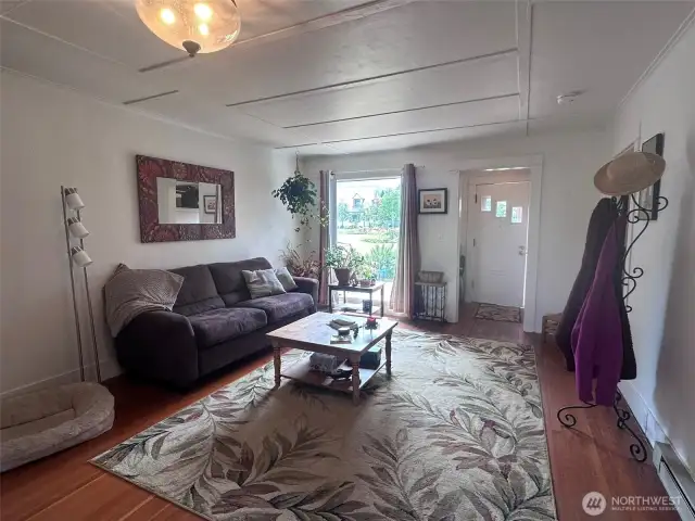Looking back towards the front door and views