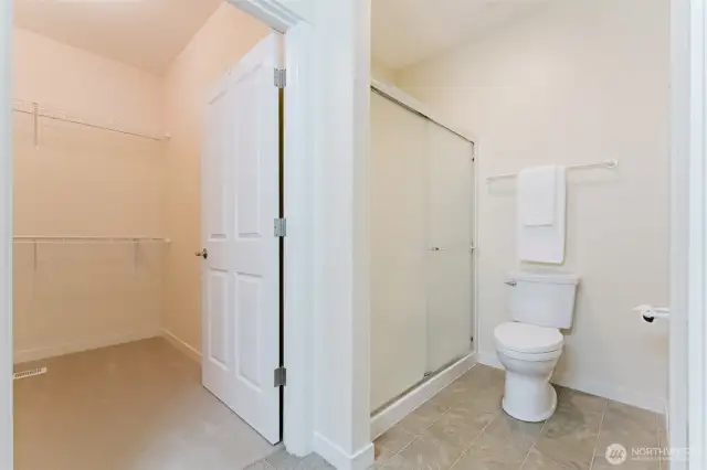Tucked just off the ensuite, the large walk-in closet offers plenty of space to keep everything organized and easily accessible. A practical luxury you’ll appreciate every day.
