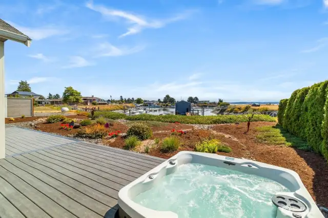 Imagine sipping wine in your hot tub at the end of the day andjoying the view!
