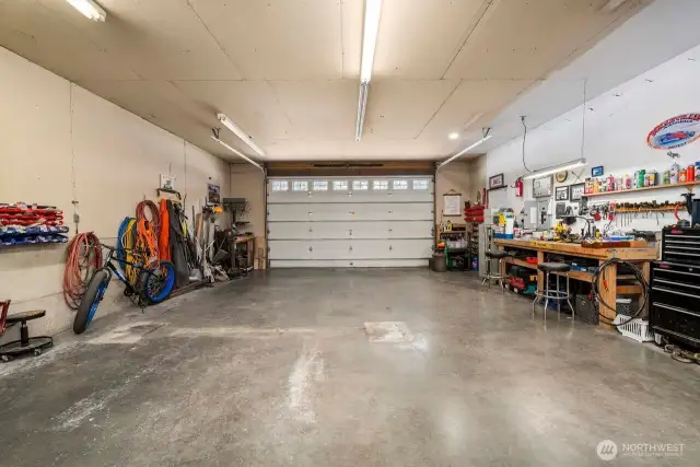 Lots of space to do what you do! Complete with a standing heater so you can stay out there all winter.