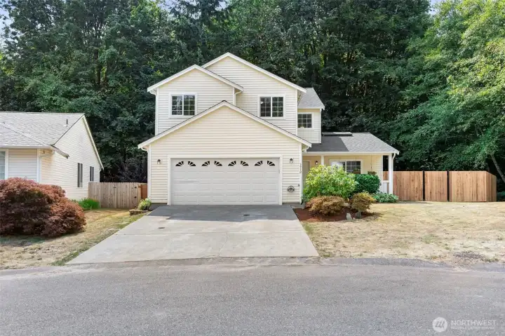 Imagine cozy nights by the gas fireplace, summer BBQs on your private lot backing up to a beautiful greenbelt, and weekend adventures at nearby parks & waterfront ???? This home features 2,050 sq ft of living space w/ 4 bedrooms, 2.5 bath & a lot backing up to treed greenbelt. Freshly painted interior, Updated Kitchen with all new SS appliances and flooring, and New Fencing! The living room features vaulted ceilings & laminate floors, the Family room is open to the kitchen &has a Gas fireplace for cold winters night. Primary Bedroom features a double door entry, large window overlooking the greenbelt, and a 5 piece bath.  Located in Sinclair Heights Div. 2, with Annapolis Dock, Long Lake Dog Park, and beautiful Manchester State Park nearby.