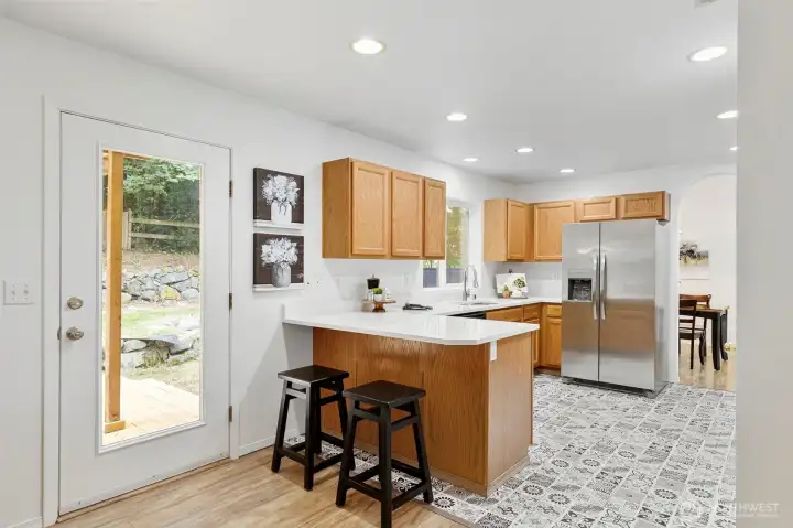 Updated Eat-In Kitchen
