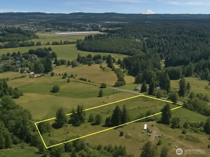 Overhead view with approximate boundaries in yellow.