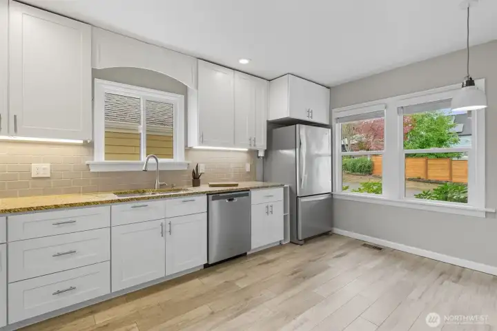 Eating space in kitchen