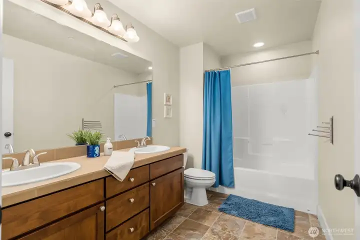 2nd bathroom upstairs