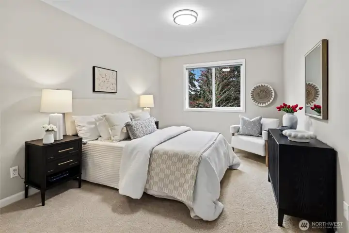 Upstairs Bedroom (Bed #2)